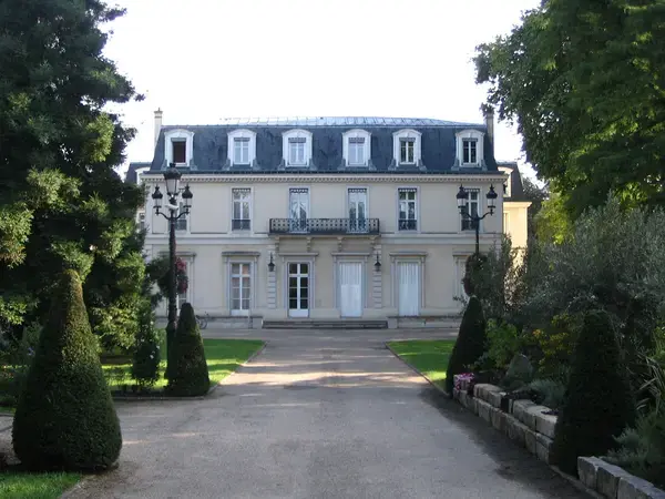 Installateur Spa IDF Installateur spa et jacuzzi Garches